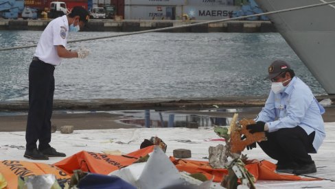 AKO BOG DA, NAĆI ĆEMO JE DANAS: Tim blizu pronalaska druge crne kutije palog indonežanskog aviona