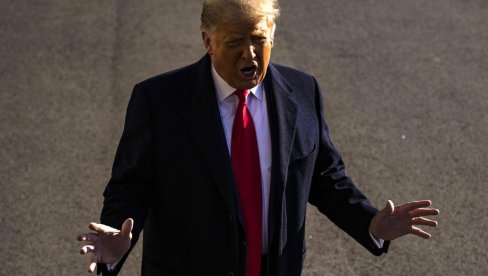 ТРАМП: Бајден не може да повеже две реченице, а Путин и Си Ђинпинг су врло паметни људи ТРАМП: Бајден не може да повеже две реченице, а Путин и Си Ђинпинг су врло паметни људи