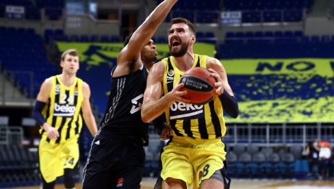 FENERBAHČE BEZ PORAZA OD POVRATKA SRPSKOG REPREZENTATIVCA: Gudurić za četiri od četiri!