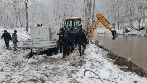 СТИГЛЕ АНАЛИЗЕ ЗЗЈЗ: Вода из власотиначког водовода исправна за пиће