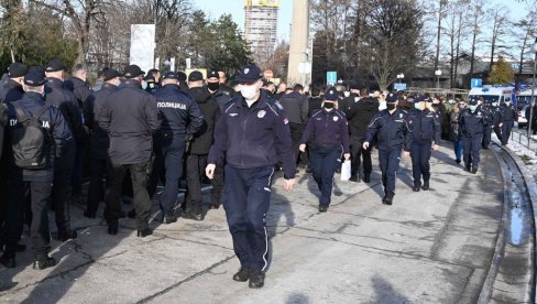 IMUNIZACIJA PROTIV KORONE: Na Beogradskom sajmu vakcinisano više od 500 pripadnika Ministarstva unutrašnjih poslova, sa njima i Rebić (FOTO)