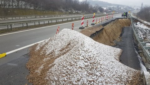 ДРОБЊАК О ОДРОНУ НА ПУТУ КА КРАГУЈЕВЦУ:  Санација ће трајати два месеца