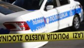 TRAGEDIJA U KOSTAJNICI: Mladić i devojka se ugušili u automobilu?!