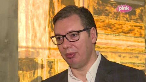 VUČIĆ SE IZ PARIZA OBRATIO GRAĐANIMA: Moramo mnogo više da radimo, čekaju nas veliki projekti