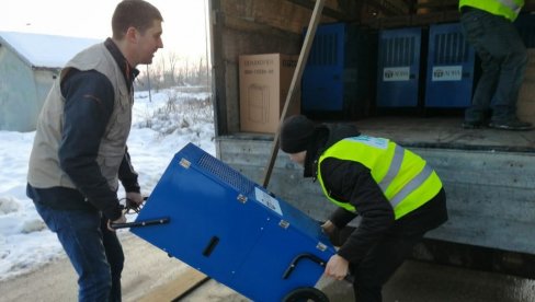 POMOĆ OKO RAČUNA ZA STRUJU: Humanitarna organizacija Adra u Pirotu dopremila 100 sušilica za oštećena domaćinstva