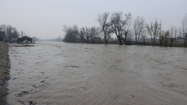 ВОДОСТАЈИ У ПОРАСТУ: Ево на којим рекама ће бити критично стање за викенд