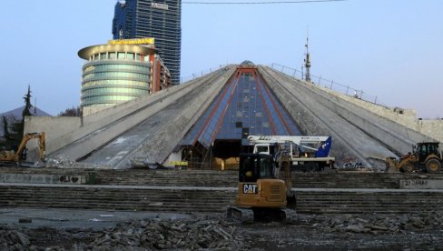 ZBOGOM KOMUNISTIČKOM DIKTATORU: Albanci muzej Envera Hodže u Tirani pretvaraju u centar za it obrazovanje