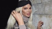 TOPLES I MINI-TANGE: Jelena Karleuša na provokativan način najavljuje album