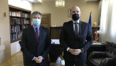 OVO JE SRAMOTA CRNE GORE: Druguju sa ambasadorom lažne države, a Božovića neće da vrate