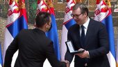 VUČIĆ URUČIO SRETENJSKA PRIZNANJA: Danas je dan kada se rađala Srbija, moramo reći hvala junacima našeg doba (VIDEO)