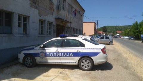 ПОЛИЦИЈА ЗАПЛЕНИЛА ЧАК 402 СЕМЕНКЕ КОНОПЉЕ: Кривична пријава за мушкарца из Кучева