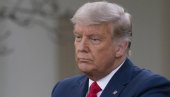 ПРЕОКРЕТ: Трамп заузео место сувозача