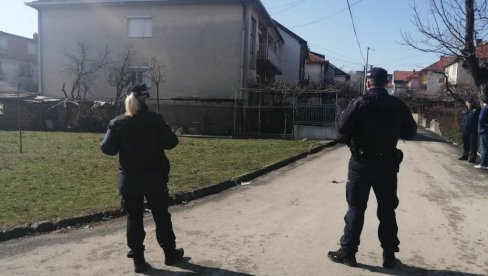 OPSADNO STANJE U VRANJU: Policija čuva kuću Sarinog ubice, meštani u strahu