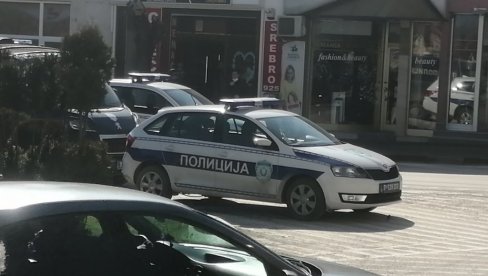 OSUMNJIČENI ZA UBISTVO SARE VIĐEN U VRANJU: Opsadno stanje u centru grada, veliki broj policajaca na terenu (FOTO)