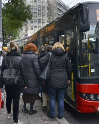 ОВА ЛИНИЈА МЕЊА ТРАСУ ОД СУТРА: Саобраћа другим путем до 28. децембра