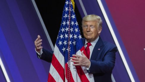 ПОВРАТАК ДОНАЛДА ТРАМПА У БЕЛУ КУЋУ: Подршка Кијеву могла би потпуно да нестане ПОВРАТАК ДОНАЛДА ТРАМПА У БЕЛУ КУЋУ: Подршка Кијеву могла би потпуно да нестане