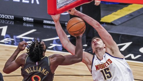JOKIĆ STAVIO RIVALA NA POSTER: Pogledajte sjajno zakucavanje centra Denvera (VIDEO) JOKIĆ STAVIO RIVALA NA POSTER: Pogledajte sjajno zakucavanje centra Denvera (VIDEO)