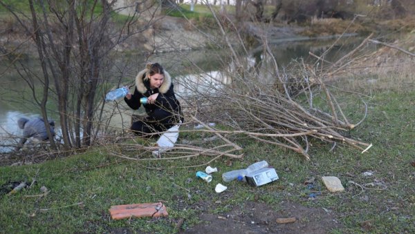 МЕШТАНИ ТОРКА ОЧИСТИЛИ ОБАЛУ БЕГЕЈА: Радна акција вредних људи