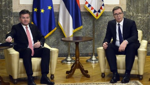 VUČIĆ OBJASNIO LAJČAKU: Pravilna formulacija je dijalog Beograda i Prištine, a ne Kosova i Srbije