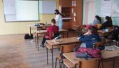 GIMNAZIJALCI DAMAMA MATEMATIČARKAMA ZA 8. MART: Učenici gimnazije u Sečnju su govorili o životu i radu poznatih nauzčnica (FOTO)