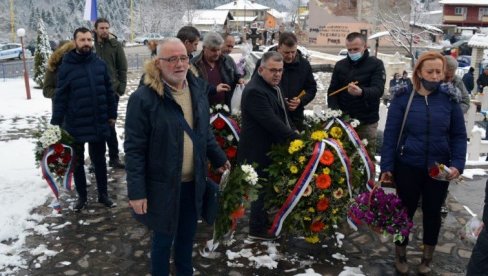 POMEN NA VEČNOJ STRAŽI: Obeleženo 28 godina od stradanja Dervenćana, boraca Vojske RS u Vlasenici