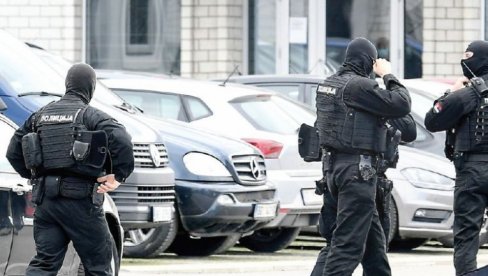У ТОКУ ПРЕТРЕСИ НА ВИШЕ ЛОКАЦИЈА: Велика акција полиције и ВЈТ у Београду