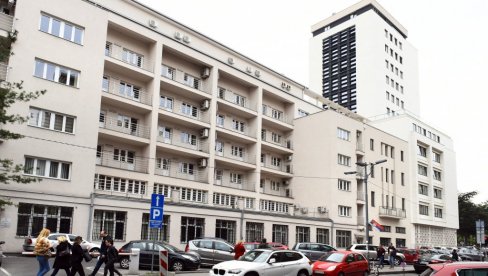 ЗАТВОР ЗА ОЦА ДЕЧАКА (16), КОЈИ ЈЕ УБИО БАБУ И ДЕДУ, ПА СЕБЕ? Поднет оптужни предлог после језивог злочина на Звездари