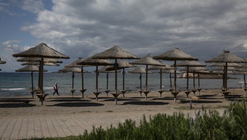 SRBIN USRED PUCNJAVE NA GRČKOJ PLAŽI: Tri osobe ranjene - sumnja se na mafijaški okršaj