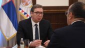 VUČIĆ ČESTITAO KATOLIČKI USKRS: Evo šta je predsednik poželeo beogradskom nadbiskupu Stanislavu Hočevaru i vernicima