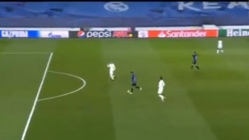 ZVEZDA SE LJUTILA ZBOG KORNERA, ŠTA TEK ATALANTA DA KAŽE: Sudija svirao kraj kada je tim iz Bergama bio u gol-šansi (VIDEO)