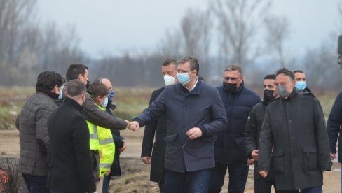 VUČIĆ U ZAJEČARU: Danas je prvi od 25 dana koliko ćemo obilaziti infrastrukturne projekte (FOTO/VIDEO)