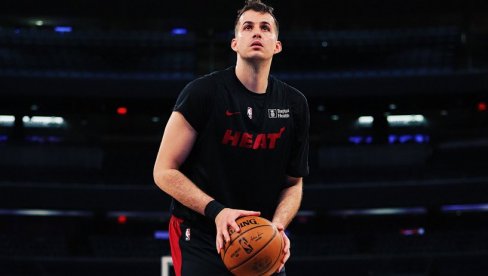 OSTAJE U NBA: Bjelica menja Smailagića u voriorsima