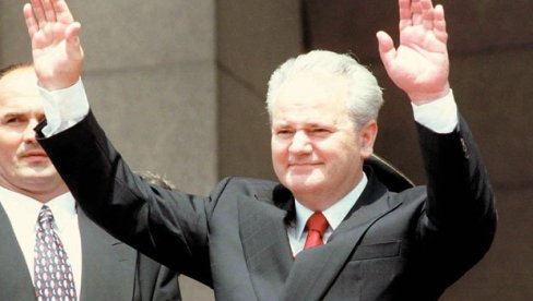 USPON I PAD PORODICE MILOŠEVIĆ: Od vođe svih Srba do Ševeningena i bekstva iz Srbije posle 5. oktobra