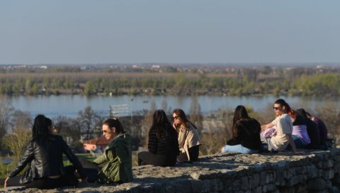 КОНАЧНО ТОПЛИЈЕ: Ево какво време нас очекује данас