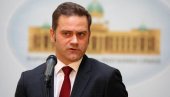 BORKO, SEDI, KEC KO VRATA Oštre reakcije na izjavu Stefanovića: Čekaš da te mrzitelji Srbije stave na kanabe, da pljuješ svoju zemlju