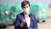 BRNABIĆ DOČEKALA ŠEIKA NA AERODROMU: Izaslanik kralja Bahreina doputovao u dvodnevnu posetu Srbiji