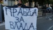 ОКУПЉА СЕ НАРОД ИСПРЕД ВЛАДЕ ЦРНЕ ГОРЕ: Протест у Подгорици због смене Лепосавића, људи захтевају правду!