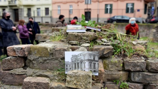 О БОМБАРДОВАЊУ НАРОДНЕ БИБЛИОТЕКЕ: Предавање у УК Пароброд посвећеној историји Косанчићевог венца