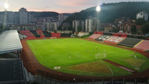 SNEG ODLOŽIO DVE UTAKMICE SUPERLIGE SRBIJE: Po ovakvom terenu nije moguće igrati (FOTO)