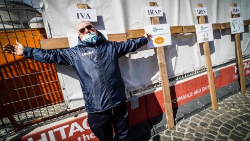 СЕДМИЦА РЕКОРДА ШТРАЈКОВА У ИТАЛИЈИ: Заустављаће се, по принципу леопардове коже, авиони, камиони, возови, апотеке, ватрогасци, полицајци,