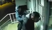 POLICAJCI PRETUKLI MLADIĆA ZBOG KRŠENJA MERA: Pozlilo mu, primljen u mostarsku bolnicu (VIDEO)