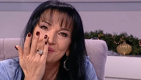 ИЗБАЦИЛИ СУ МЕ: Гоца Божиновска остала без стана у центру Београда ИЗБАЦИЛИ СУ МЕ: Гоца Божиновска остала без стана у центру Београда