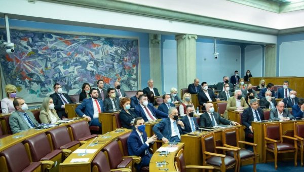 СТАН НАГРАДА ЗА ЛОЈАЛНЕ: ПзП иницира парламентарну истрагу у вези са доделом некретнина јавним функционерима