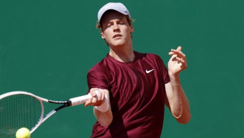 ATP BARSELONA: Siner preko Rubljova do polufinala