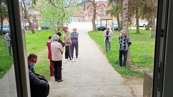 ОДЛИЧАН ОДЗИВ ГРАЂАНА: У деспотовачкој општини задовољни током имунизације