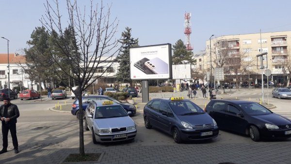 БРУКА У БИЈЕЉИНИ: Потпредседник Скупштине града објавио ратну заставу злочиначке Армије БиХ