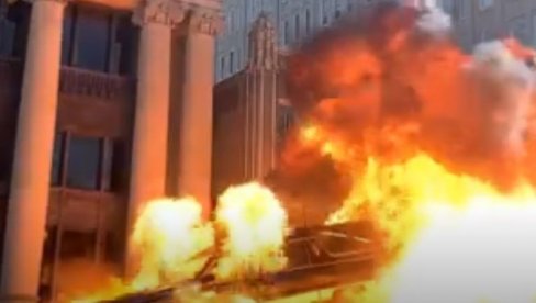 BOMBAŠ SAMOUBICA NAPAO POLICIJSKI KONVOJ: Jezive scene u centru Kabula (VIDEO)