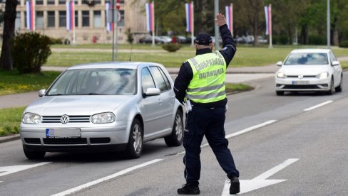 BICIKLISTI SA 3,15 I 2,11 PROMILA ALKOHOLA: U Južnobačkom okrugu policija za vikend otkrila 748 prekršaja