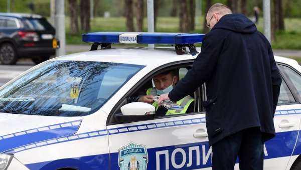 СЕДАМ САОБРАЋАЈНИХ НЕСРЕЋА, ЧЕТВОРО ПОВРЕЂЕНИХ: У Јужнобачком округу за дан санкционисана 452 возача