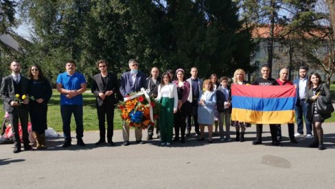 TUŽNA GODIŠNJICA: Jermenska nacionalna zajednica u Srbiji obeležila 106 godina od genocida (FOTO)